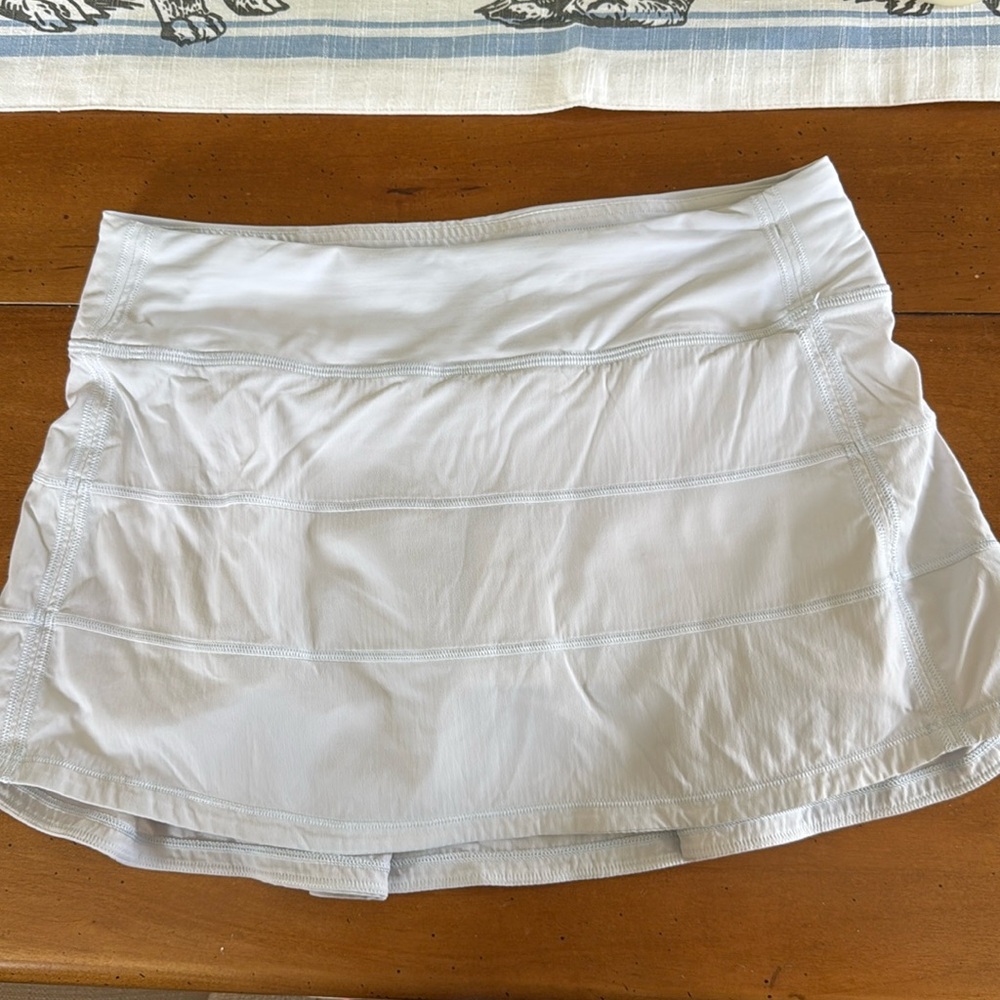 Lululemon pace rival skirt